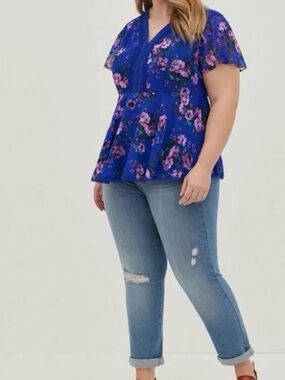 torrid Royal Blue Floral V-Neck Peplum Top